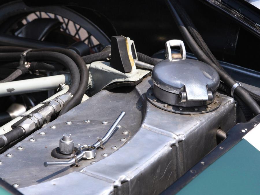 Багажник Aston Martin DBR1 (001) 1956 года  (фото 16 из 52)